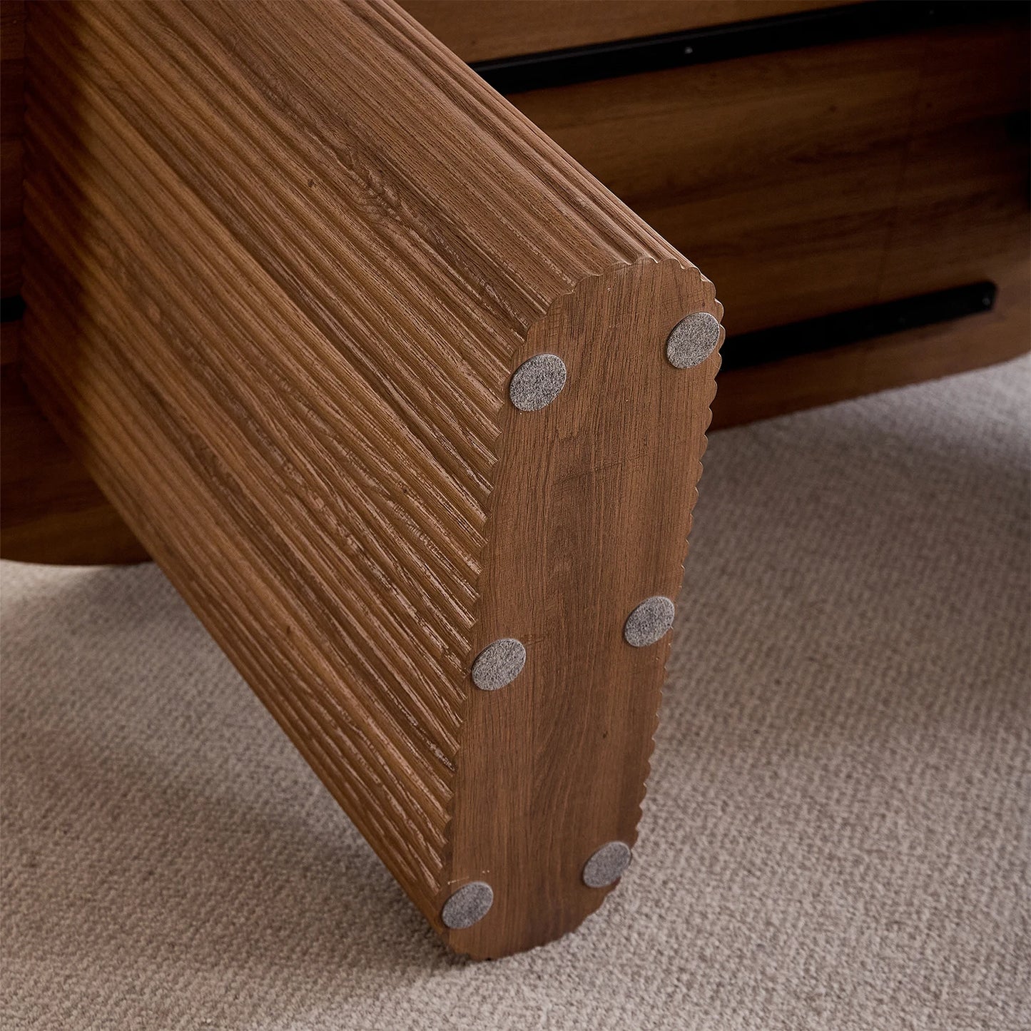 Table de salle à manger Prudence — bois, design contemporain