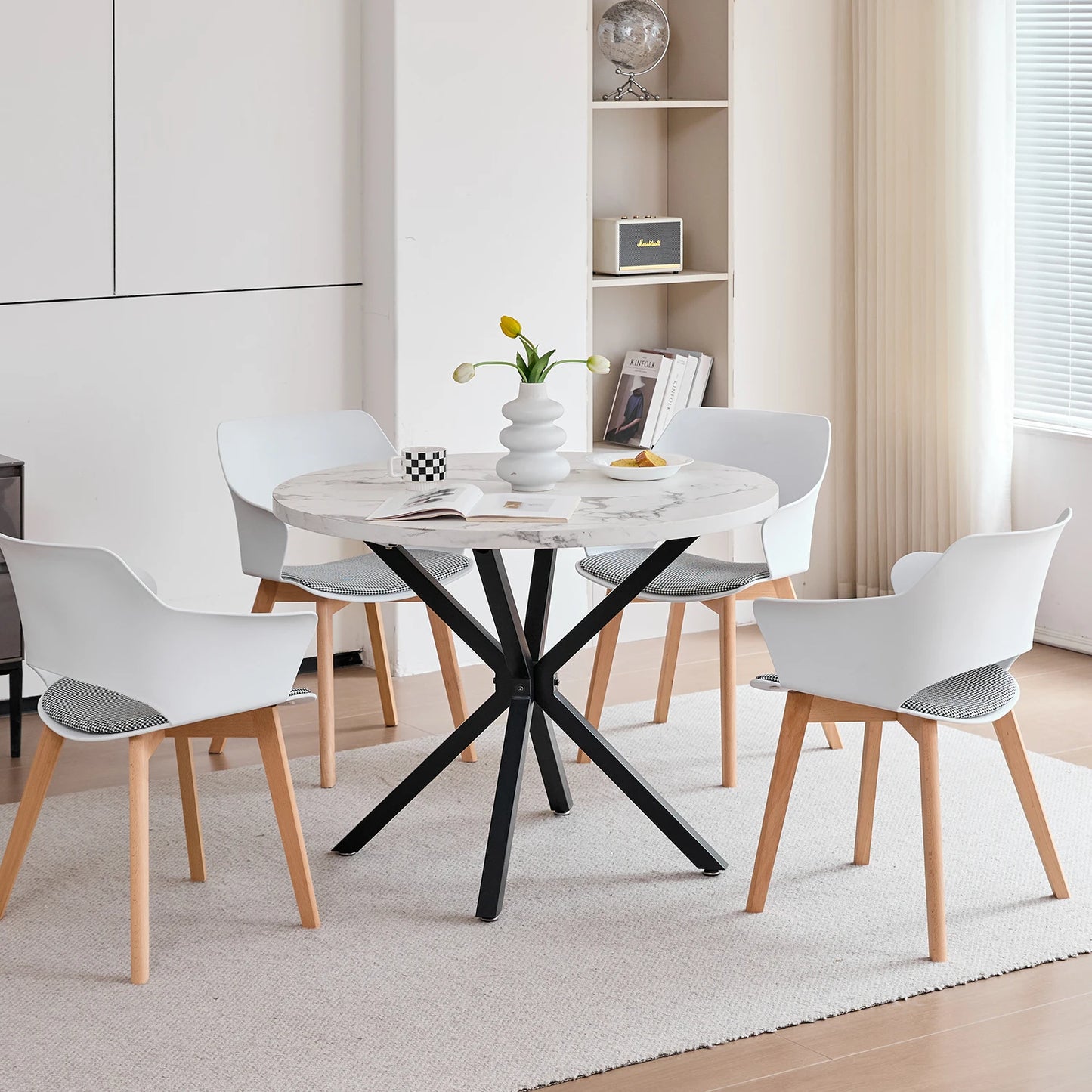 Chaise Lorraine — bois, design contemporain, avec accoudoirs