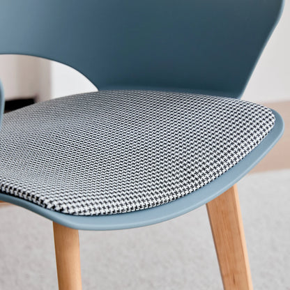 Chaise Lorraine — bois, design contemporain, avec accoudoirs