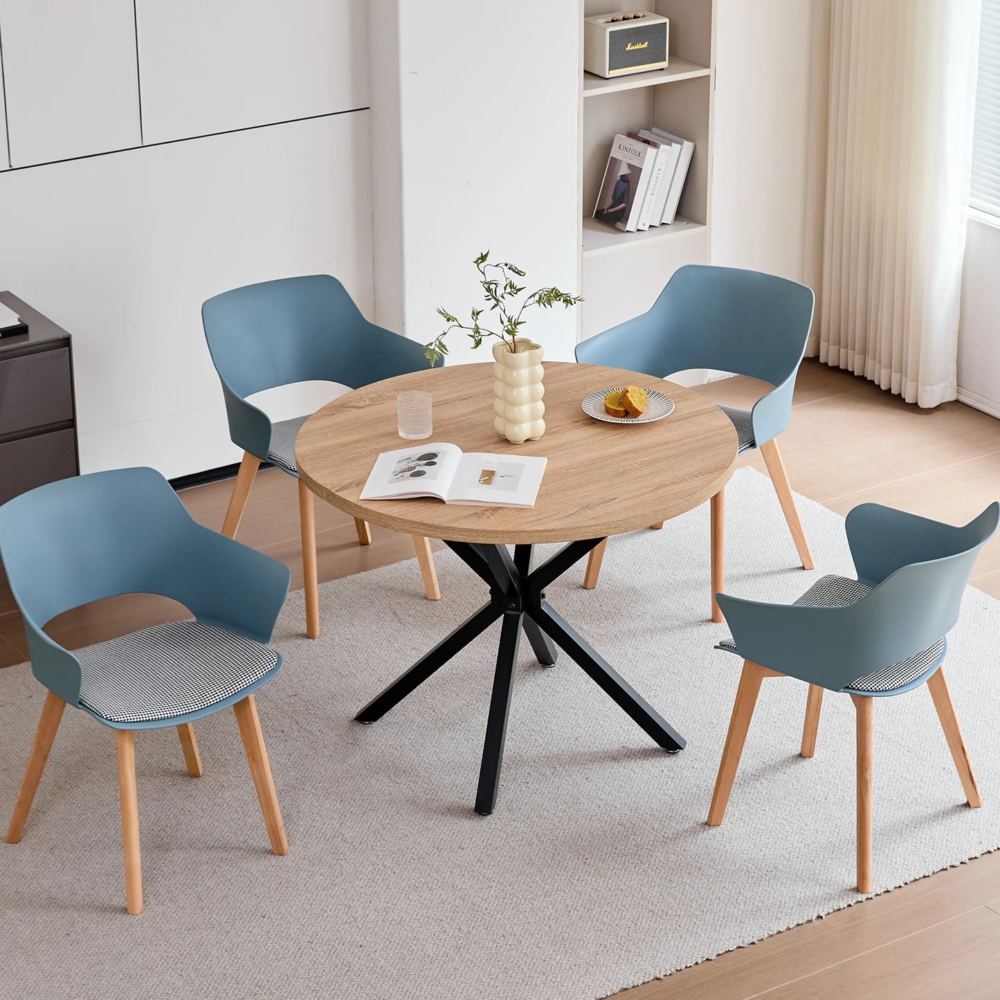 Chaise Lorraine — bois, design contemporain, avec accoudoirs