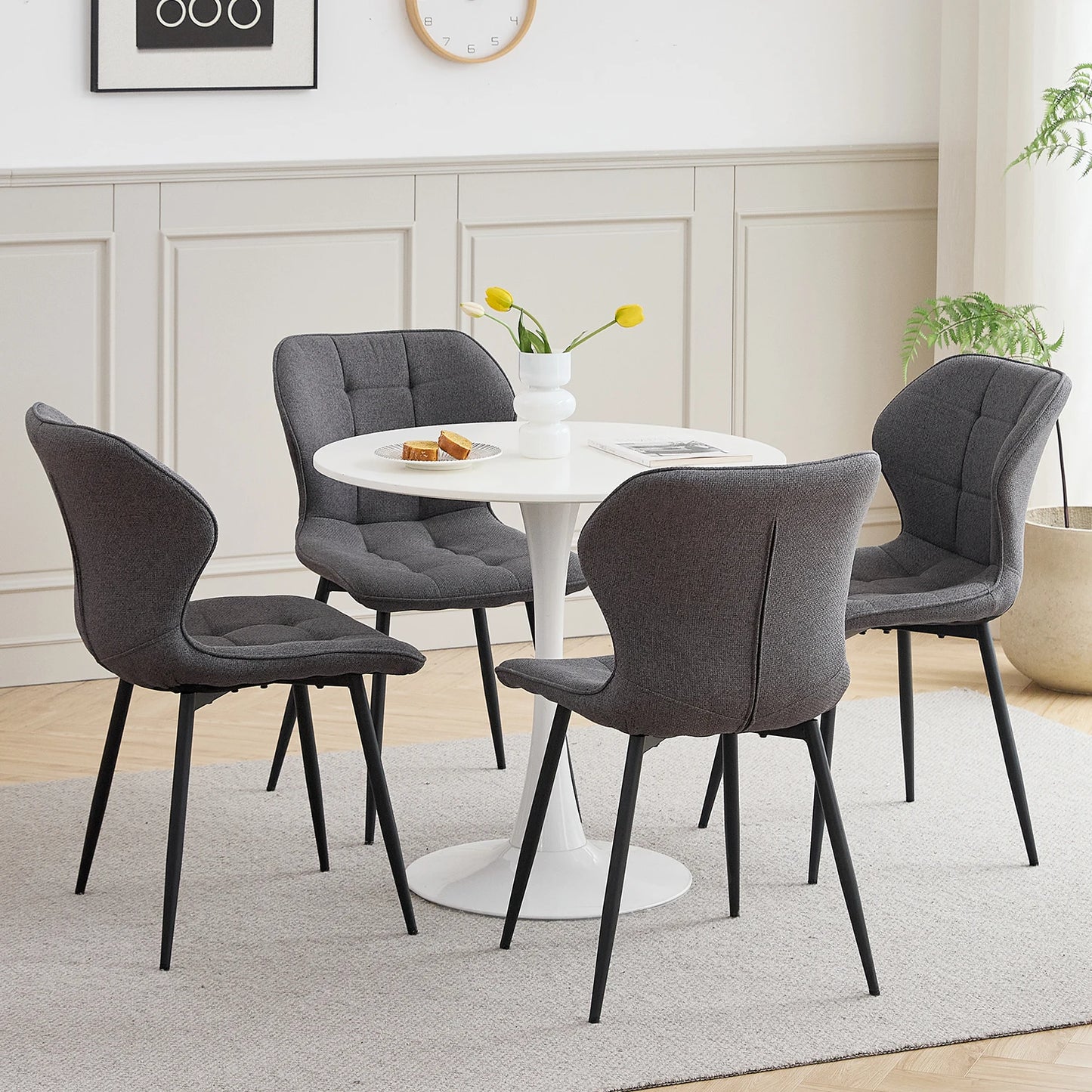 Chaise Cyril — finition noir, métal, design contemporain