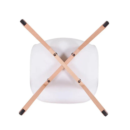 Chaise Alexine — finition noir, bois massif, style nordique