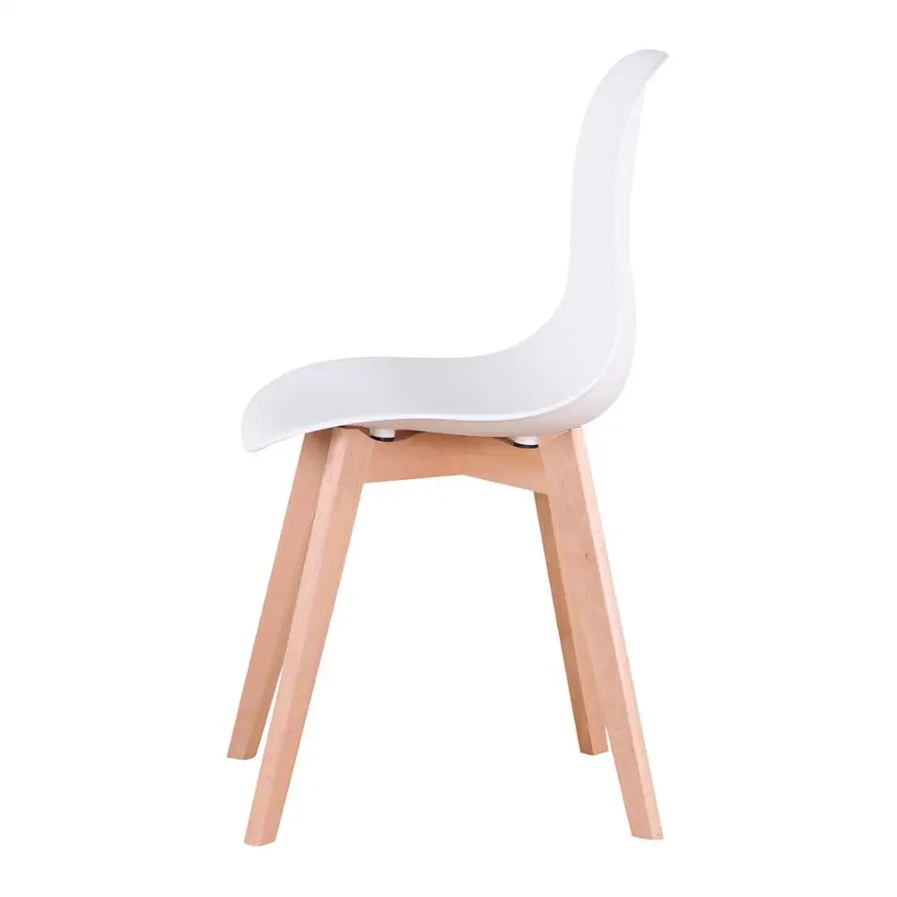 Chaise Alexine — finition noir, bois massif, style nordique