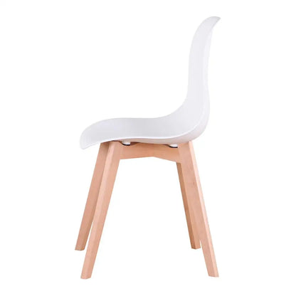 Chaise Alexine — finition noir, bois massif, style nordique