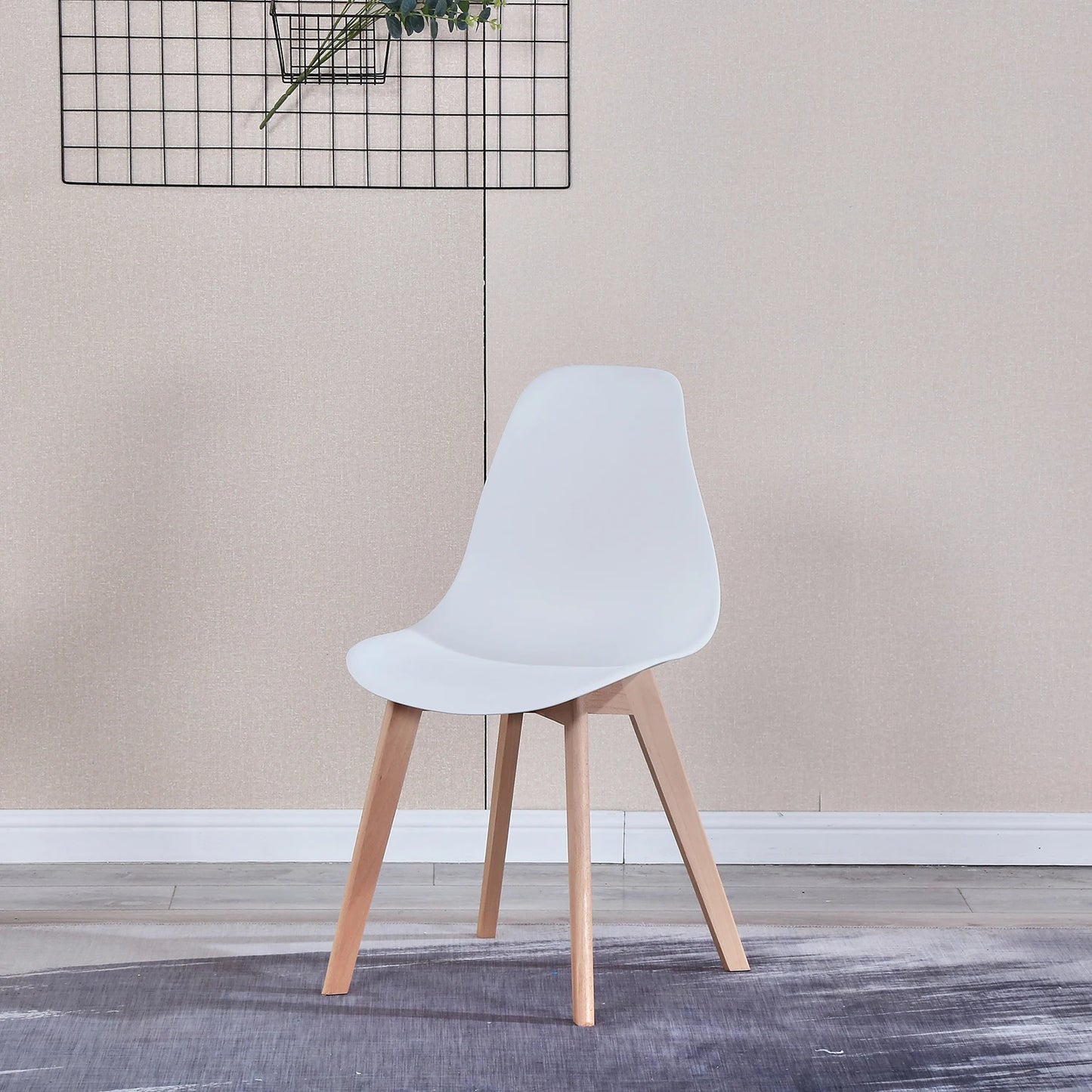 Chaise Alexine — finition noir, bois massif, style nordique