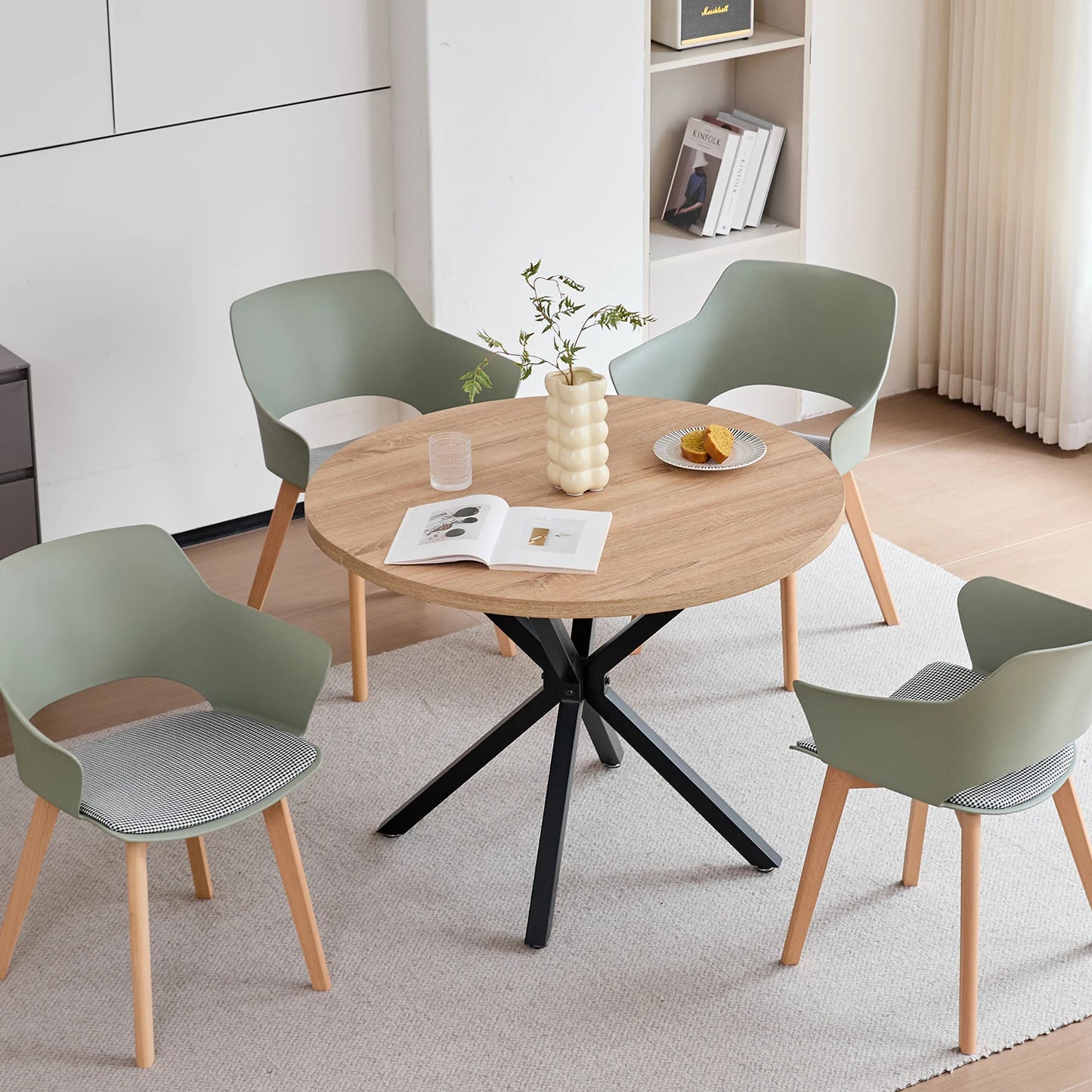 Chaise Lorraine — bois, design contemporain, avec accoudoirs