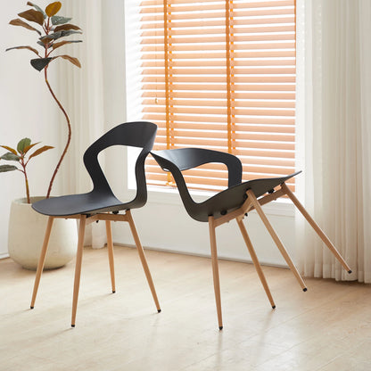 Chaise Bastien — finition blanche, style nordique