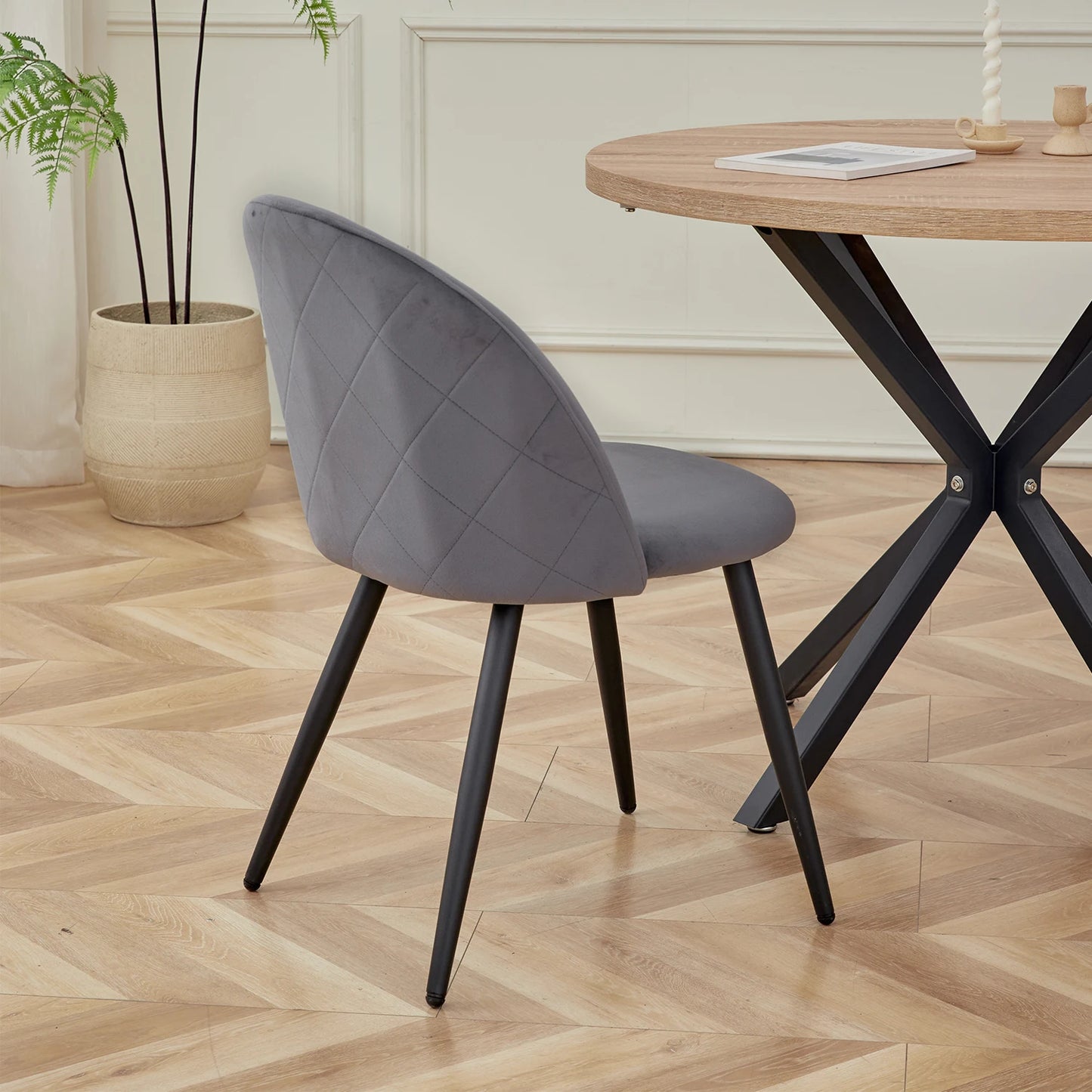 Chaise Caroline — velours, style nordique