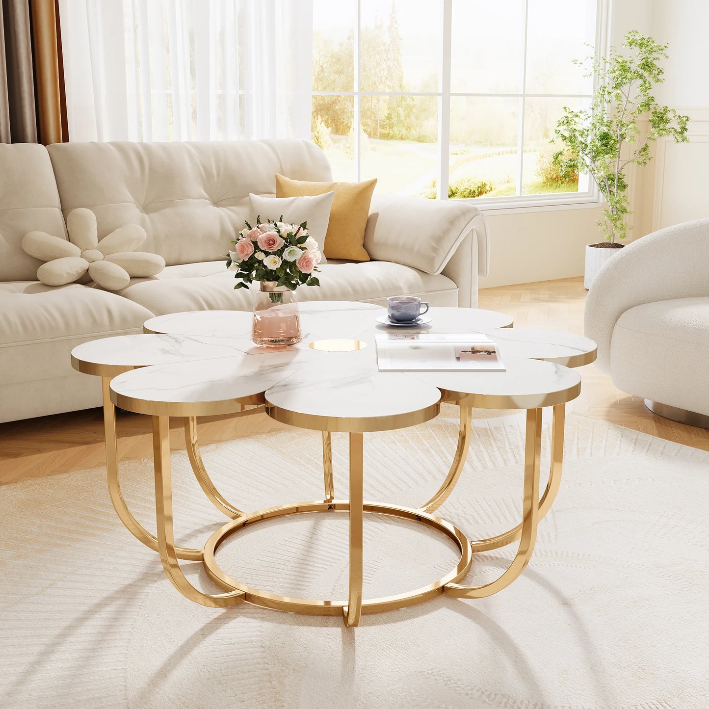 Table basse Tatiana — finition dorée, marbre