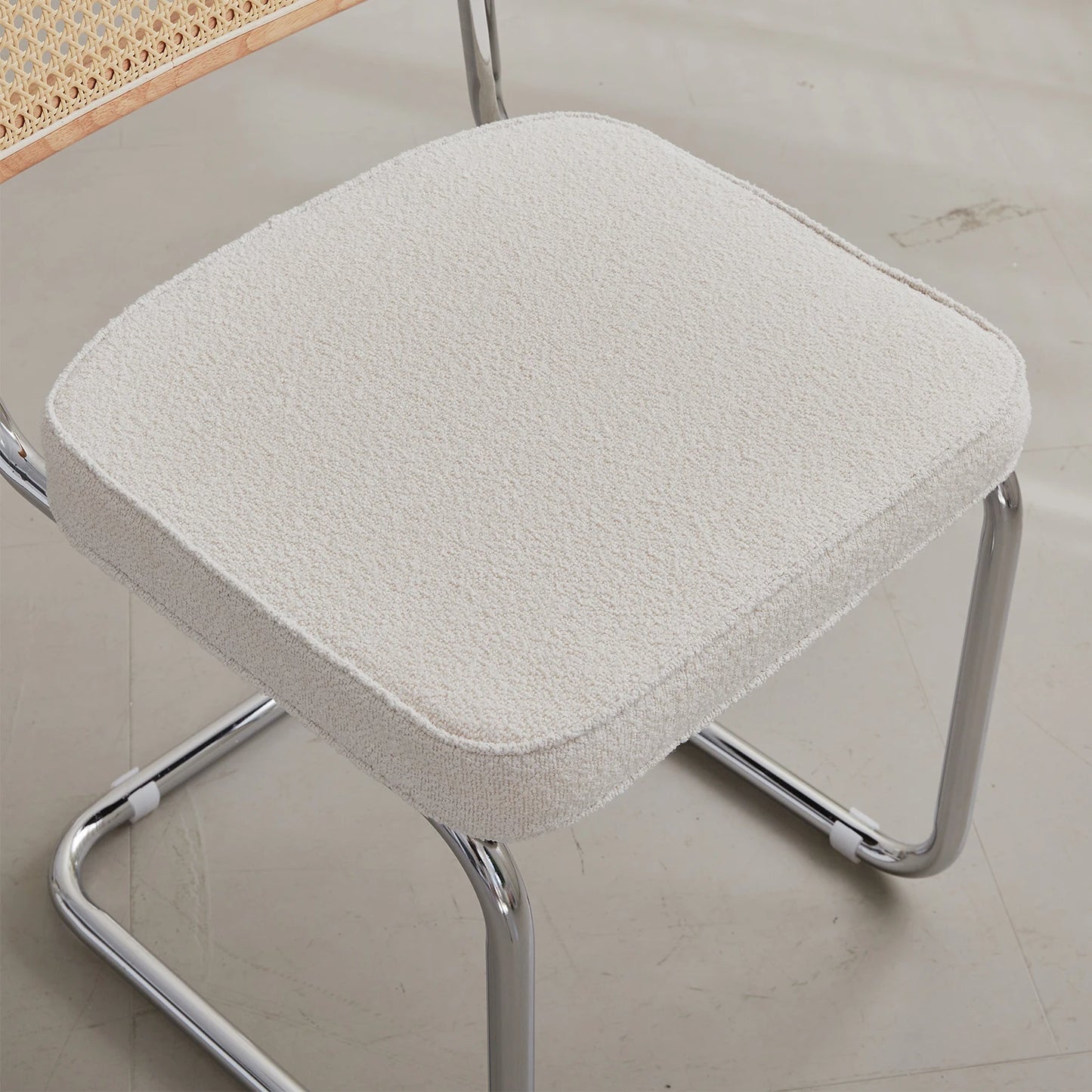 Chaise Lionel — style rétro