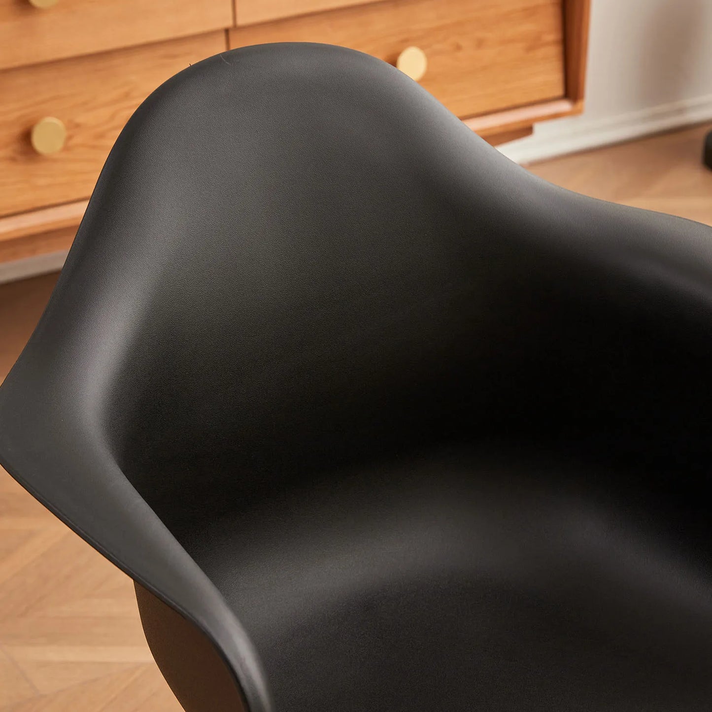 Chaise Anselme — design contemporain