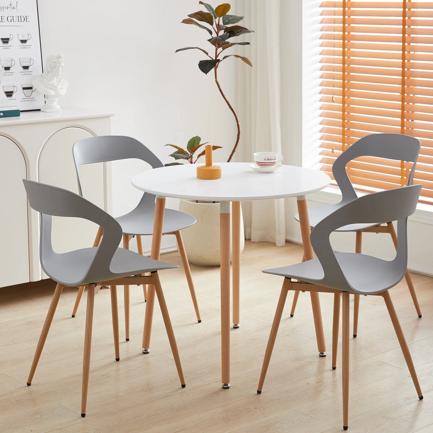 Chaise Bastien — finition blanche, style nordique