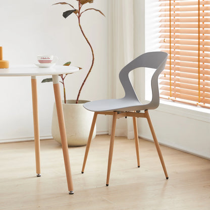 Chaise Bastien — finition blanche, style nordique