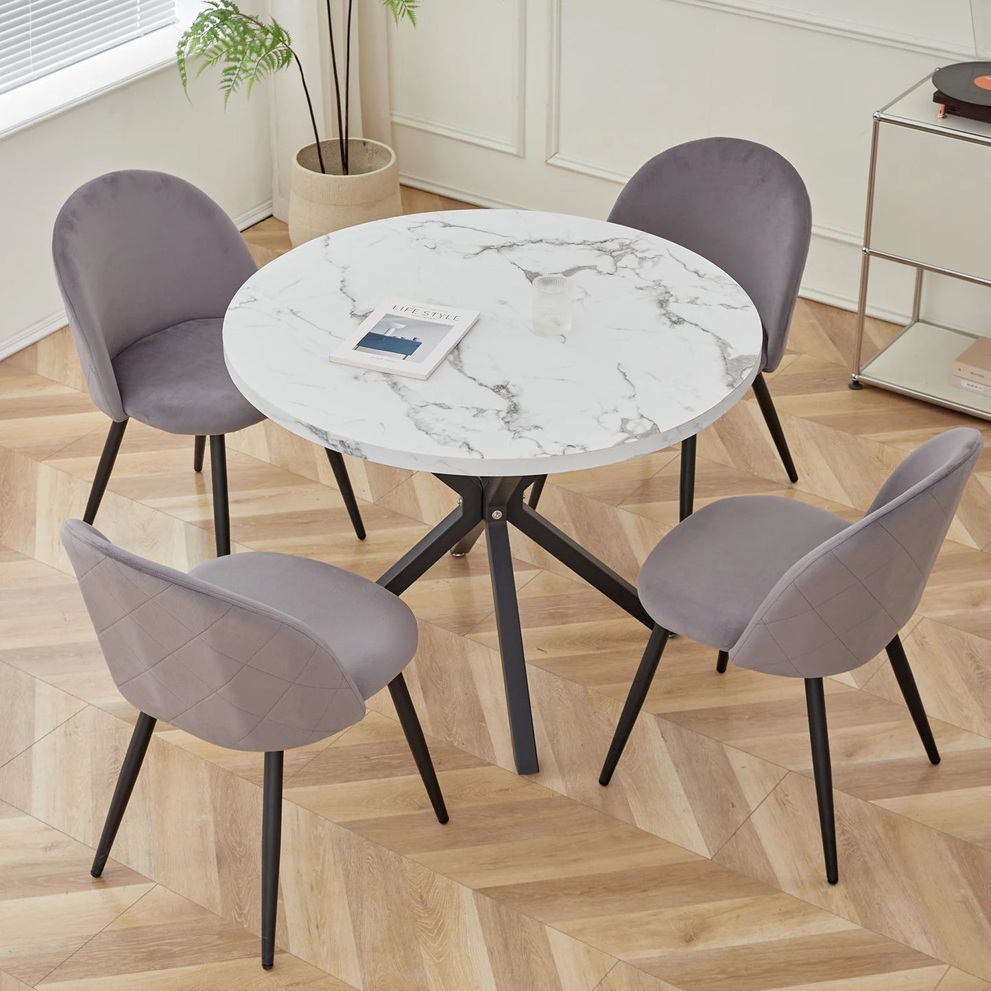 Chaise Caroline — velours, style nordique