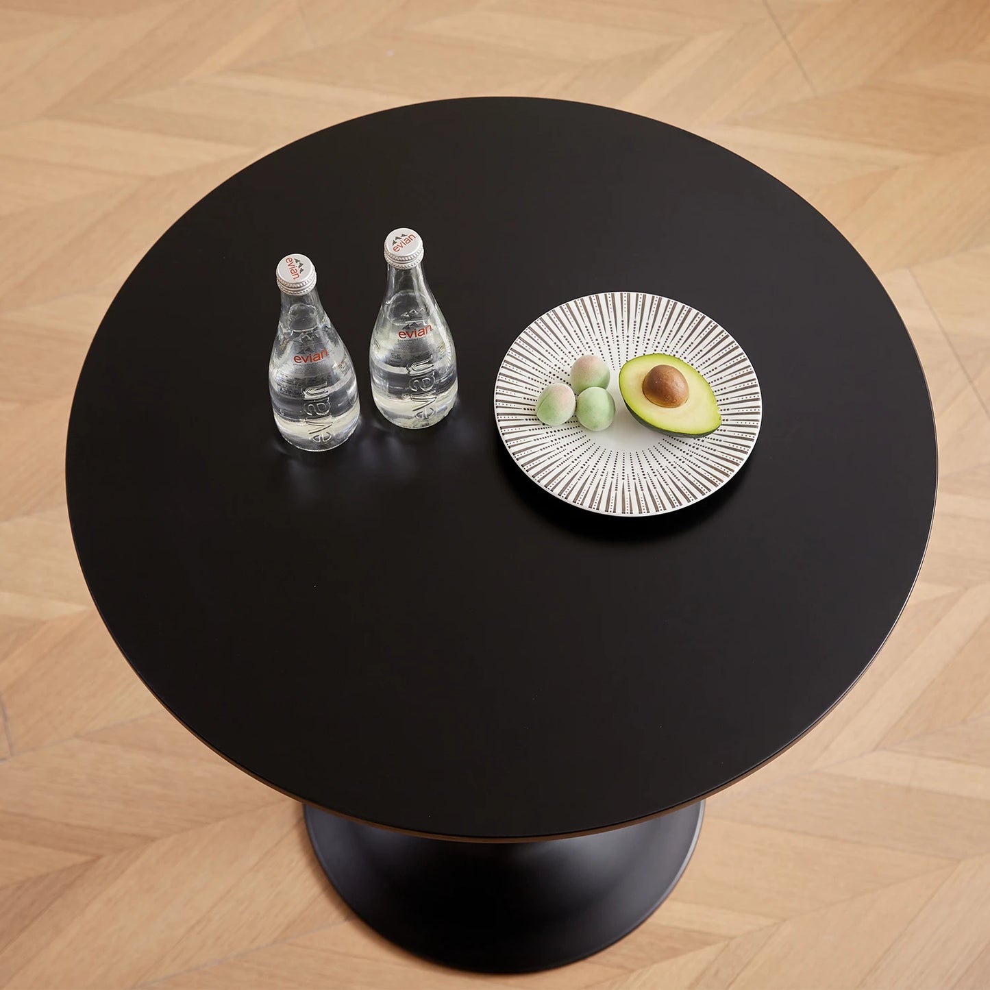 Table de salle à manger Claude — finition blanche, design contemporain, ronde